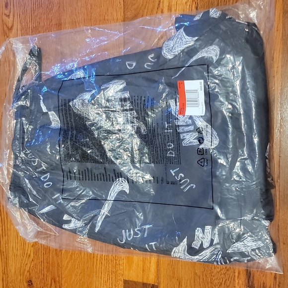 NWT Mens Nike swim shorts - Picture 7 of 7